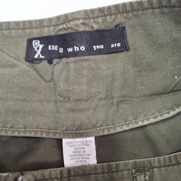 6 X Know Who You are Green Olive Shorts Size 9/10 - Picture 4 of 5